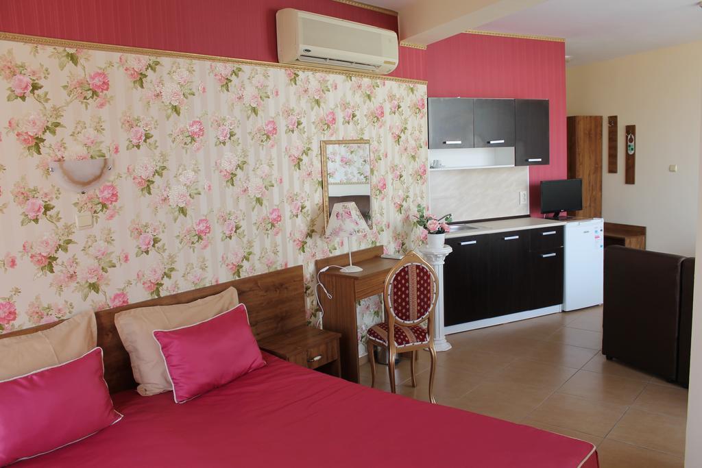 Hotel Eden Sveti Vlas Dış mekan fotoğraf