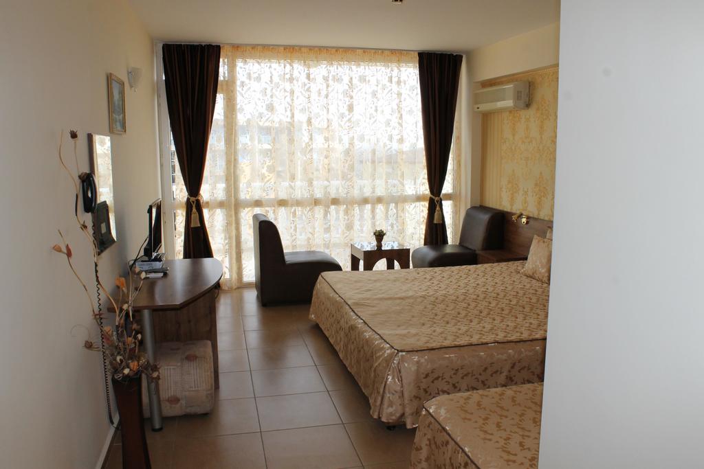 Hotel Eden Sveti Vlas Dış mekan fotoğraf