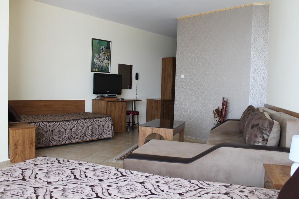 Hotel Eden Sveti Vlas Dış mekan fotoğraf