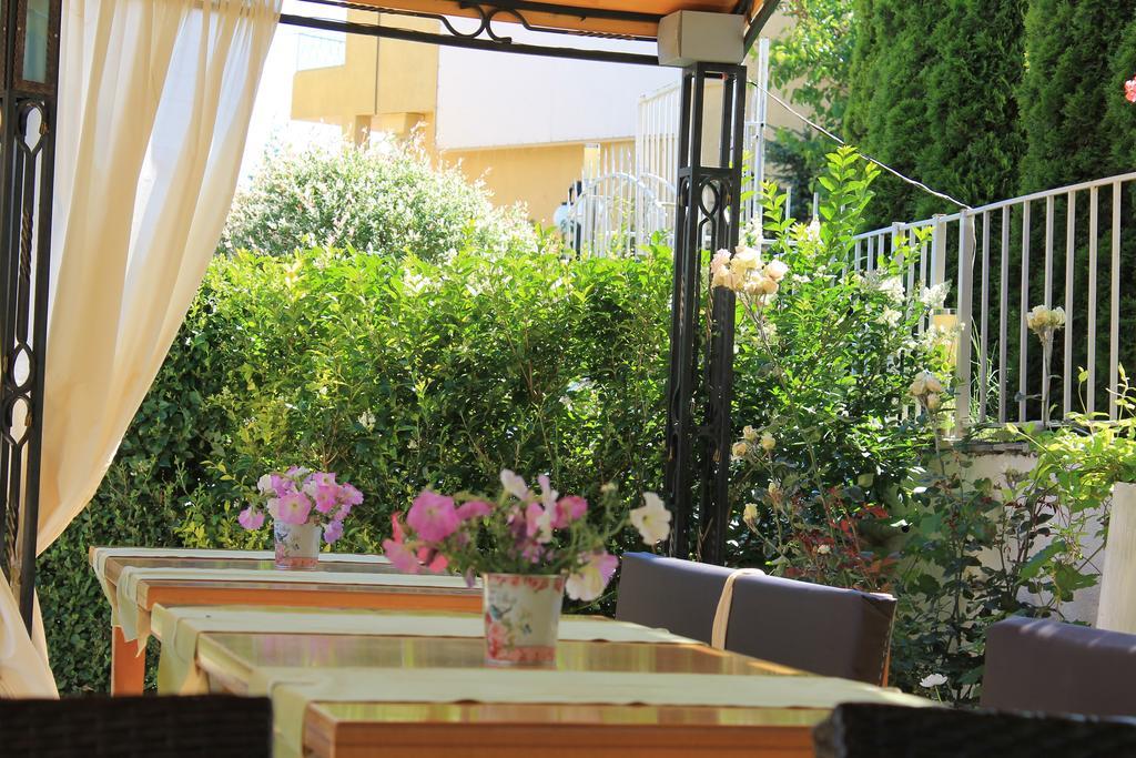 Hotel Eden Sveti Vlas Dış mekan fotoğraf