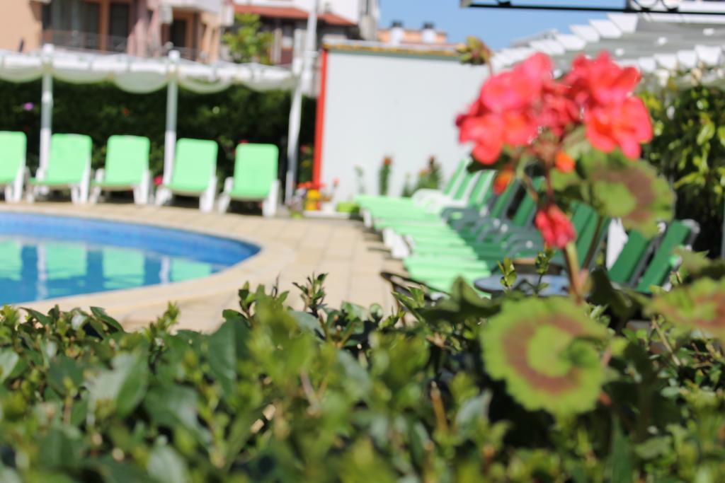 Hotel Eden Sveti Vlas Dış mekan fotoğraf