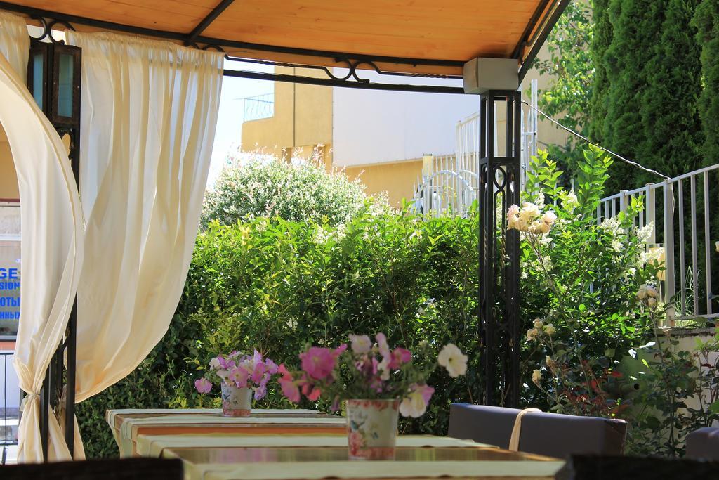 Hotel Eden Sveti Vlas Dış mekan fotoğraf