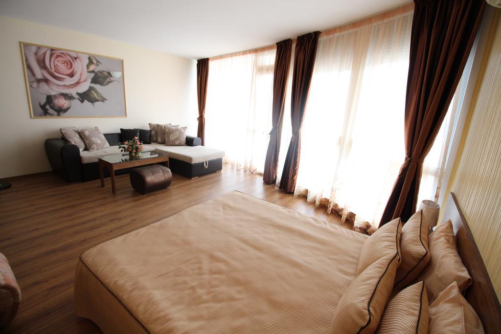 Hotel Eden Sveti Vlas Dış mekan fotoğraf