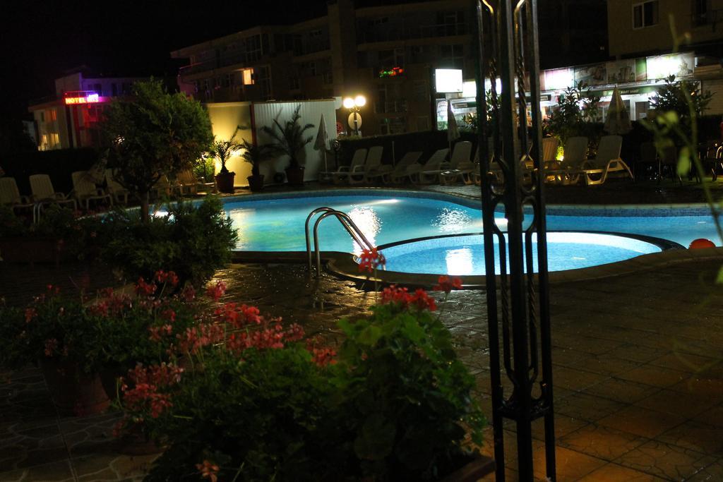 Hotel Eden Sveti Vlas Dış mekan fotoğraf